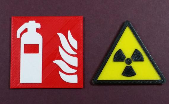 Multicolor 3D Printing - Fire and Warning Signs by Obolski