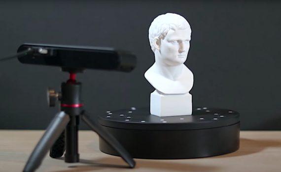 Revopoint POP 3D Scanner, Turn Table and Bust