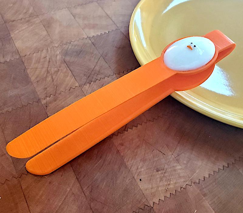 3D Printed Toasty Tongs