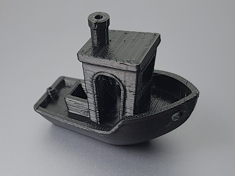 Test Print Benchy in Black PLA