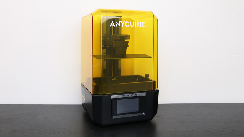 A Miniature shows how high precision the Anycubic Photon Mono M5s