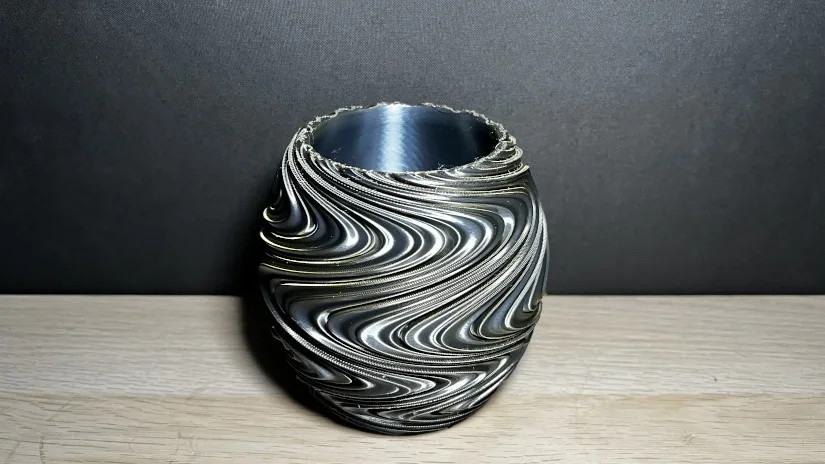 Trippy Wave Vase - Side View