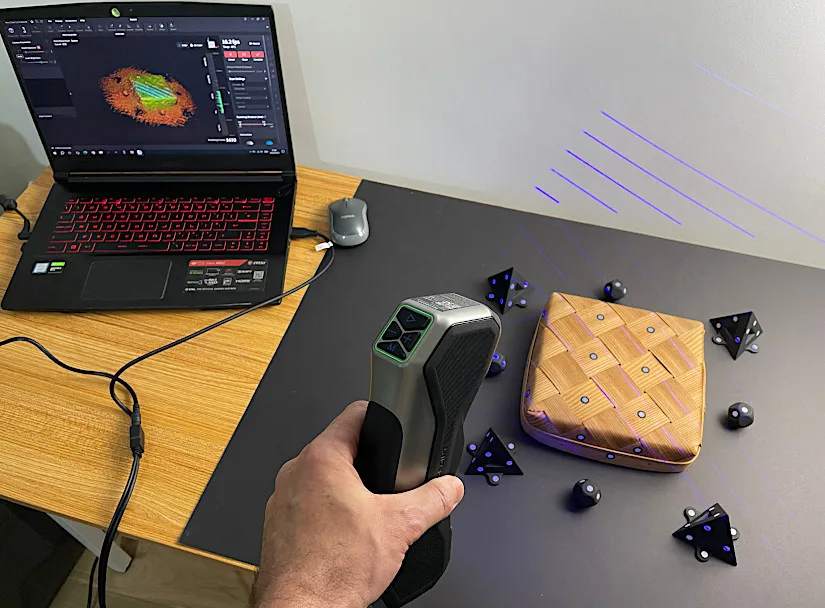 Basket Lid 3D Scanned in Marker Scan - Cross Line Mode