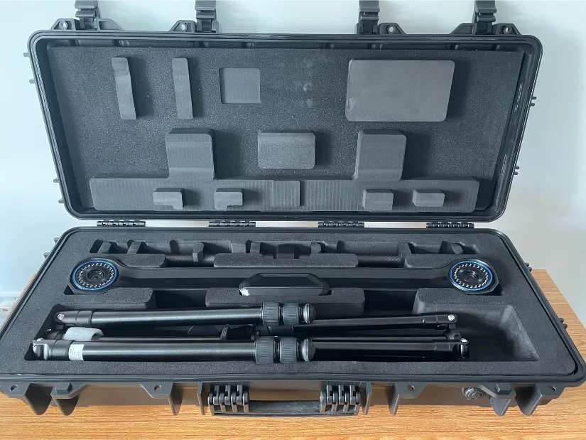 Revopoint Trackit Tracker in Case