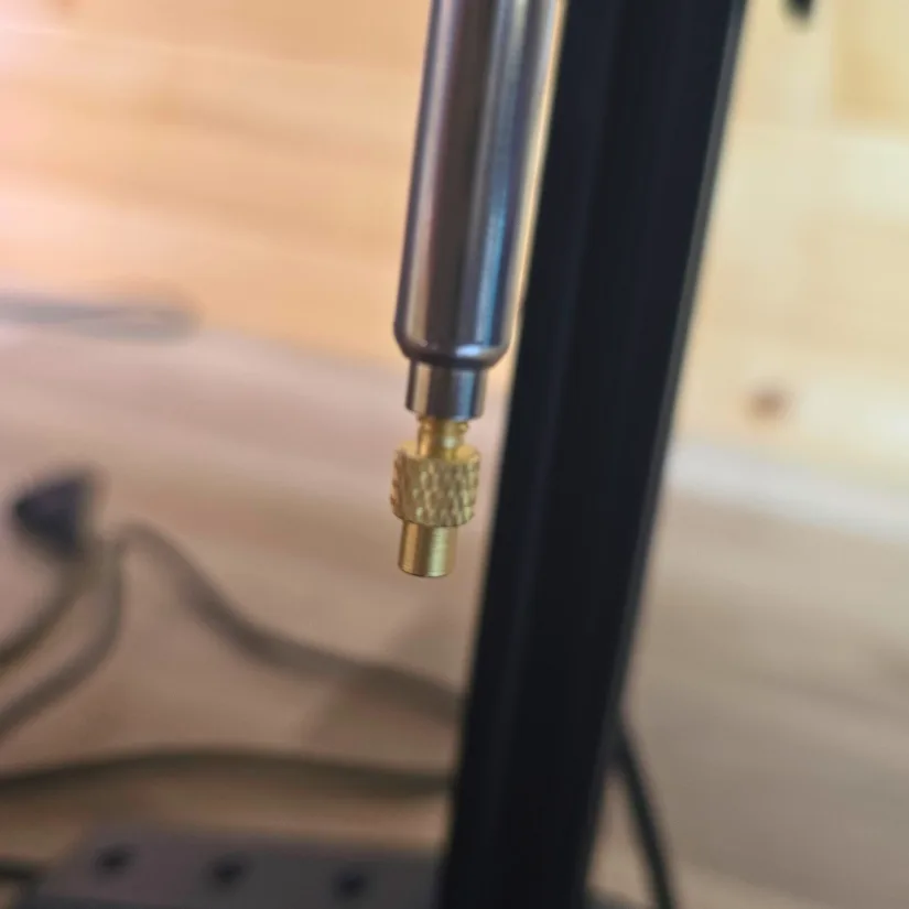 Installing the M3 heat tip into the Mintion Heat Press