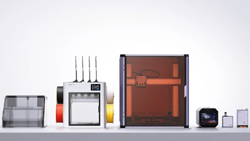 Snapmaker U1 and Artisan, toolheads, controllers, and accessories displayed in products lineup.