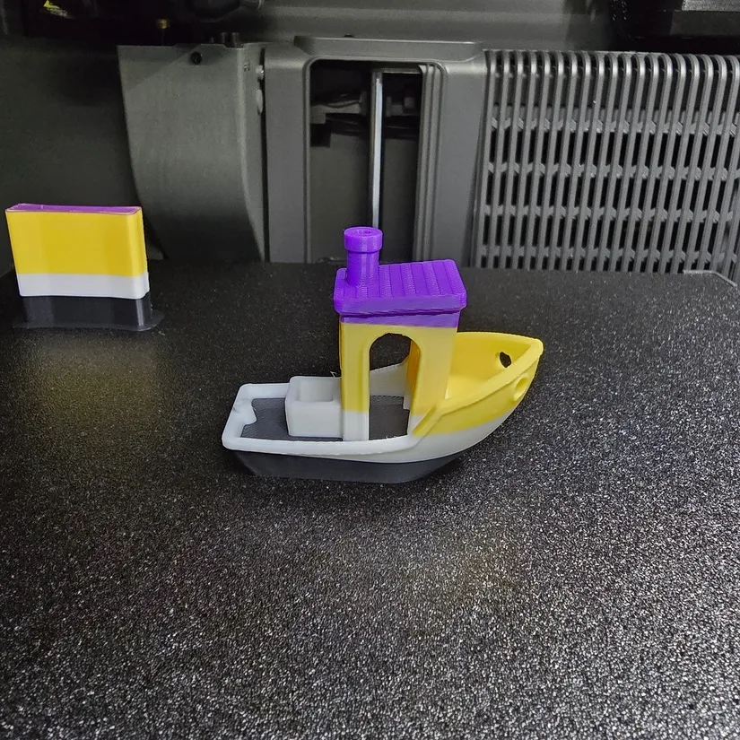 Multi-colour Benchy print result