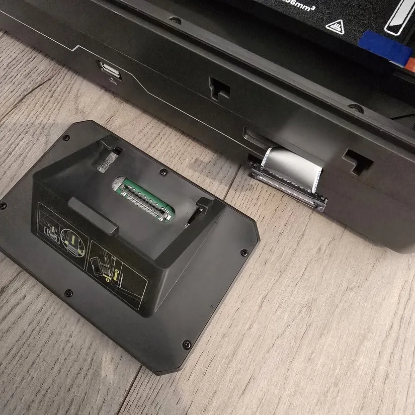 Touchscreen connection cable and mounting