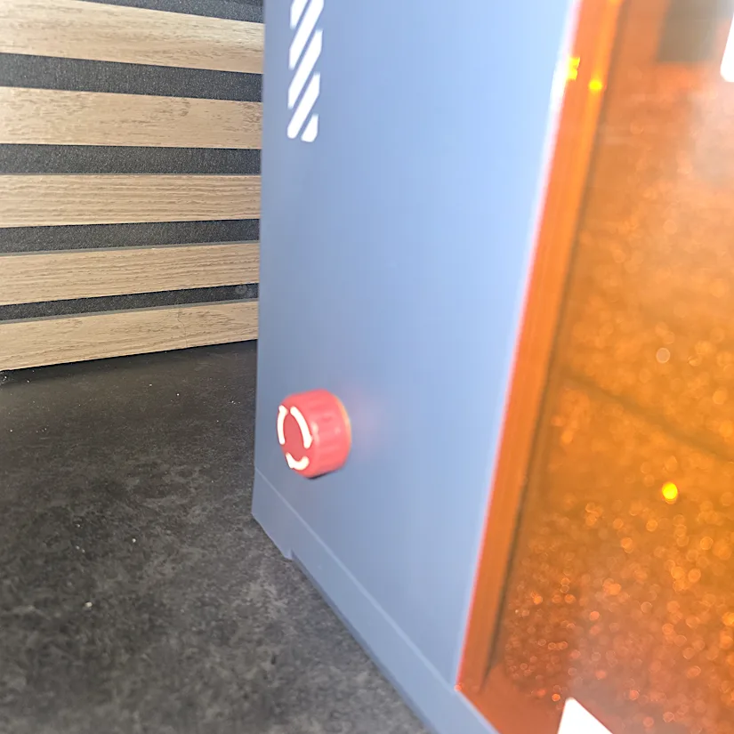 Sculpfun iCube Ultra safety switch