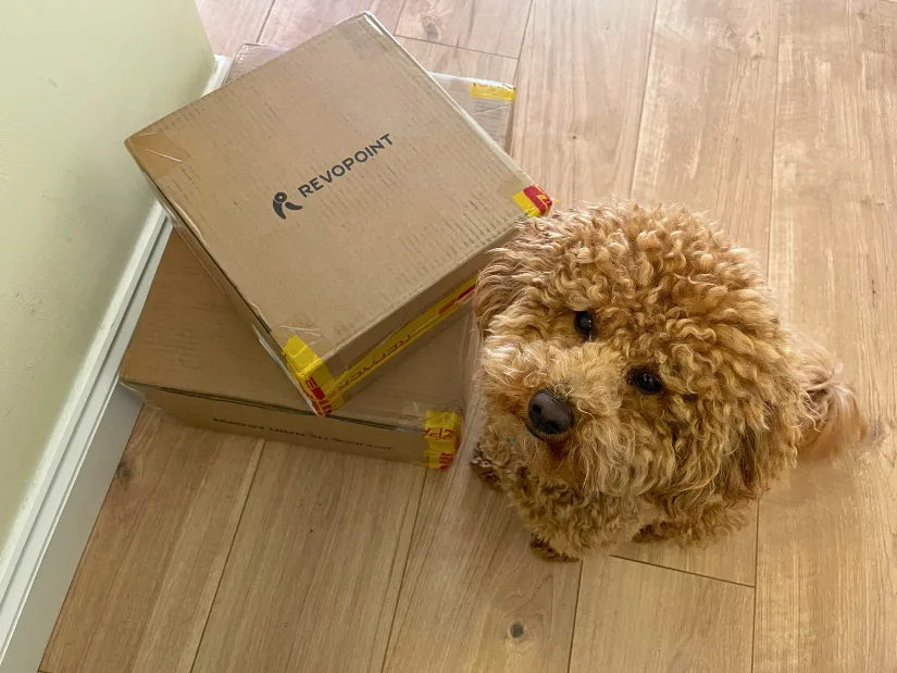 Revopoint POP 4 and Metro Y Ultra packages with Teddy the dog