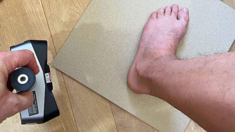 Revopoint POP 4 wireless foot scanning using a power bank