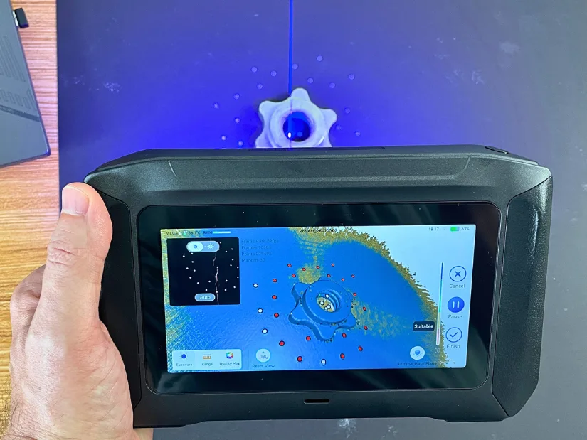 Creality Sermoon P1 using Single Blue Laser mode to accurately scan the internal thread of a metal dumbbell lock for functional 3D printing.