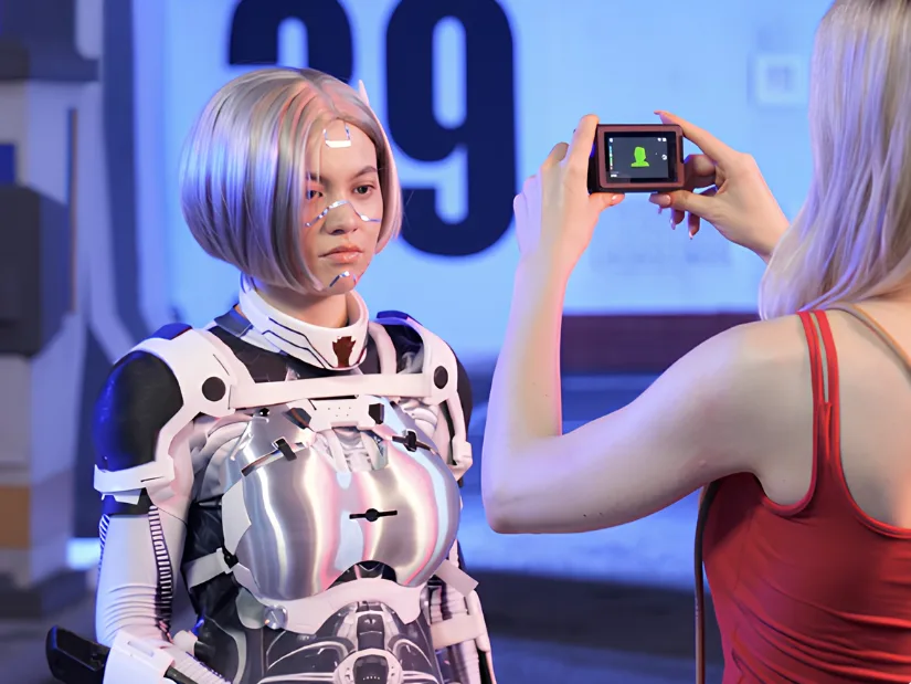 Creality Pika compact 3D scanner using NIR structured light for face and full body scanning