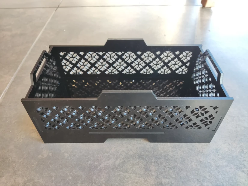 3 mm black acrylic box cut with the Carverall X1Pro