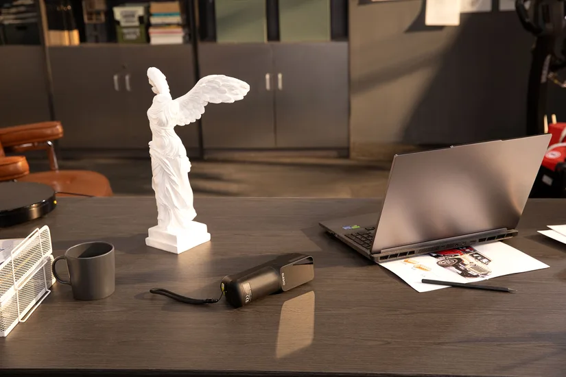 ELEGOO M1 Ultra scanner in a creative workspace ELEGOO M1 Ultra scanner in a creative workspace